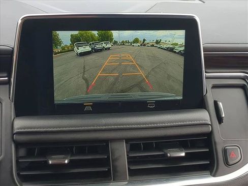 Used 2022 Chevrolet Suburban Z71 AWD/4WD image 14