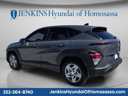 New 2026 Hyundai Kona SE image 7