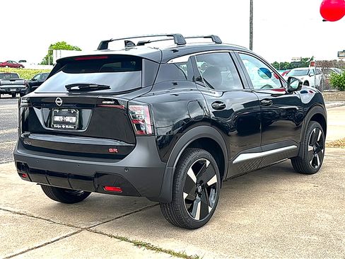 New 2026 Nissan Kicks SR w/ Cold Weather Package FWD image 8