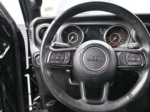 Used 2022 Jeep Gladiator Sport AWD/4WD image 27
