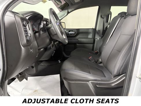 Used 2019 Chevrolet Silverado 1500 Custom w/ Custom Value Package image 9