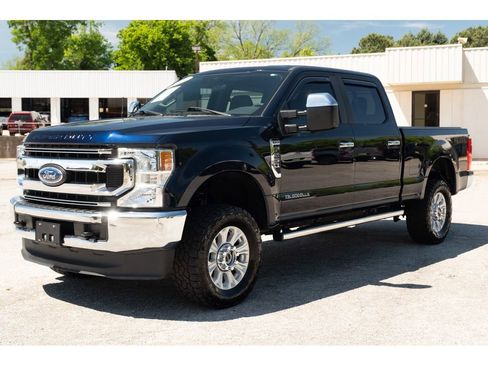 Used 2022 Ford F250 XL w/ STX Appearance Package image 4