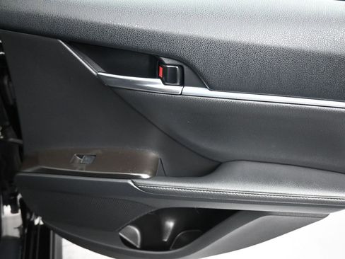 Used 2022 Toyota Camry XSE image 35