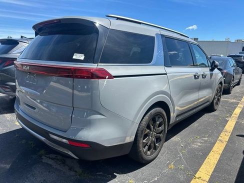Used 2023 Kia Carnival SX FWD image 8