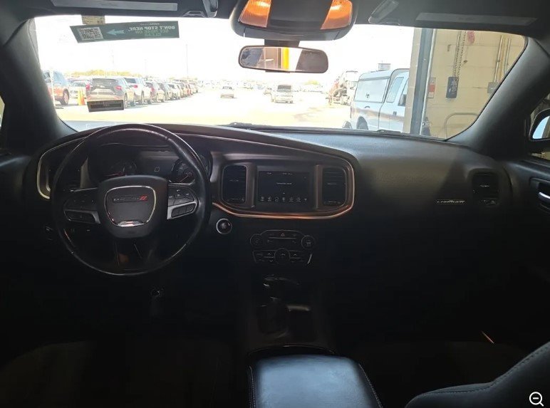 Used 2021 Dodge Charger SXT w/ Blacktop Package RWD image 8