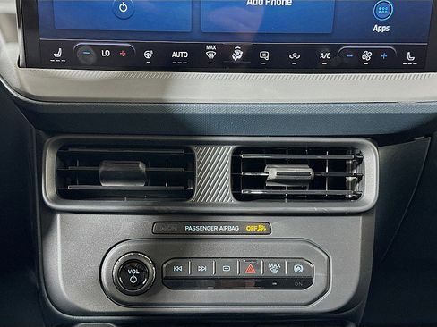 New 2025 Ford Maverick XLT w/ XLT Luxury Package image 16