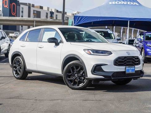 Certified 2023 Honda HR-V Sport image 1