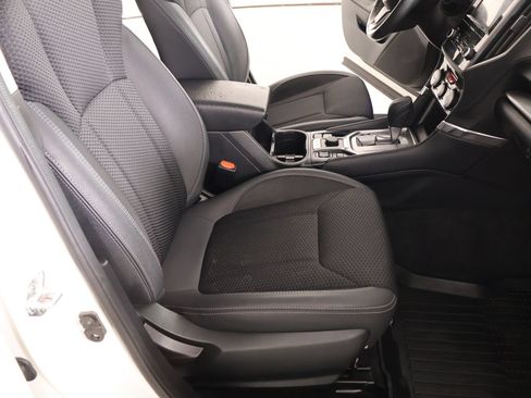 Used 2024 Subaru Forester Premium AWD/4WD image 13