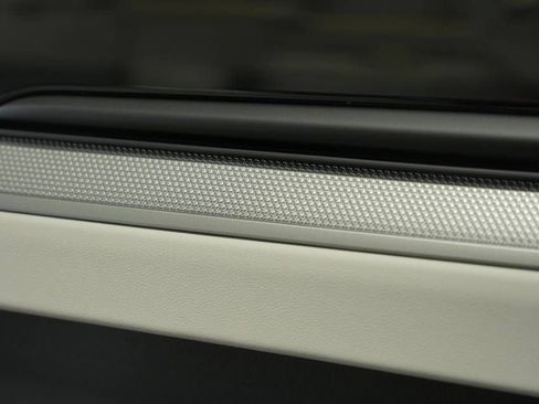 New 2026 Porsche Cayenne Coupe image 32