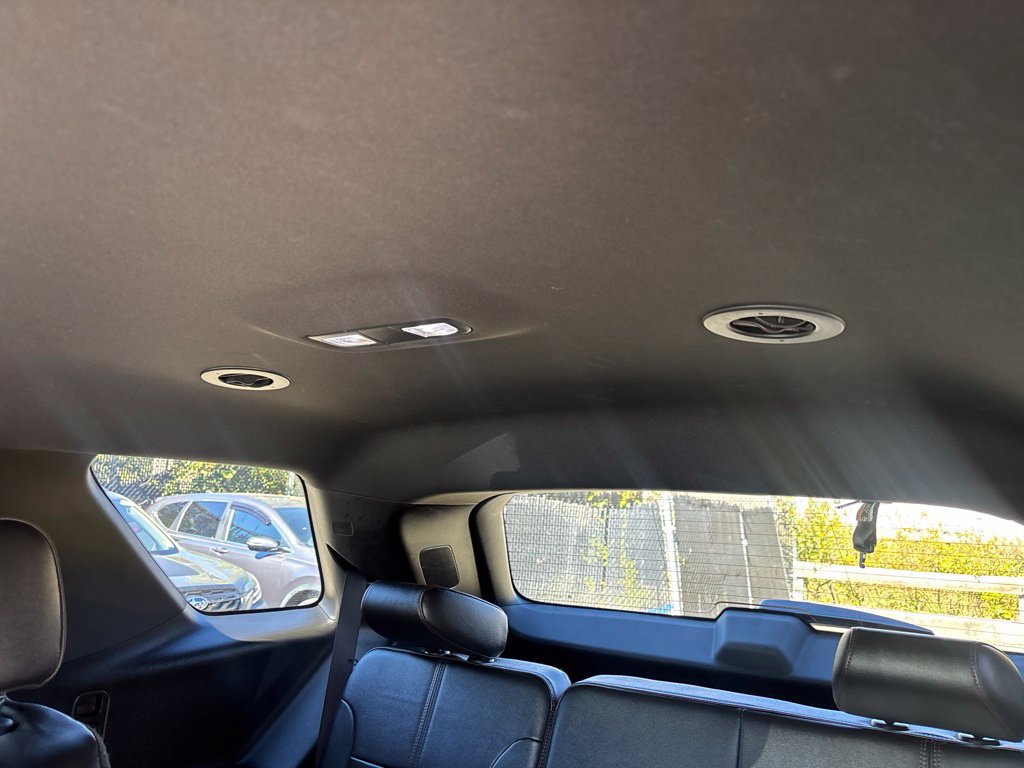 Used 2023 Chevrolet Traverse RS w/ LPO, Floor Liner Package AWD/4WD image 24