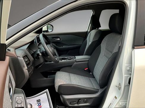 Certified 2023 Nissan Rogue SV AWD/4WD image 21