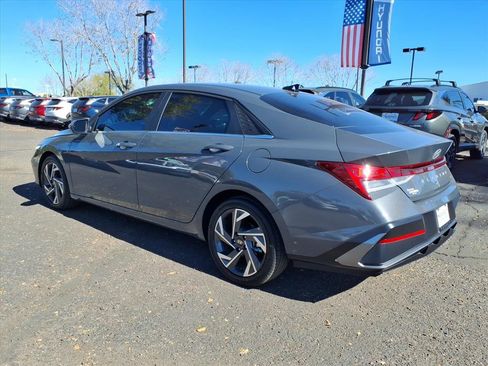 Certified 2025 Hyundai Elantra Limited w/ Cargo Package image 7