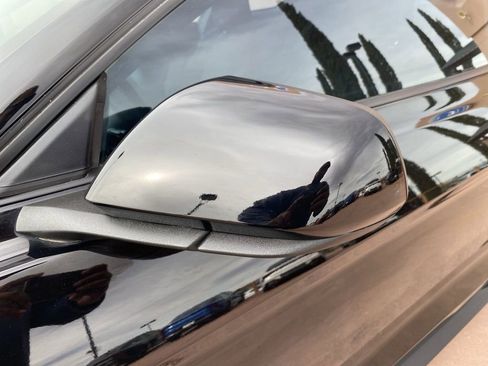 Used 2019 Ford Mustang Coupe image 4