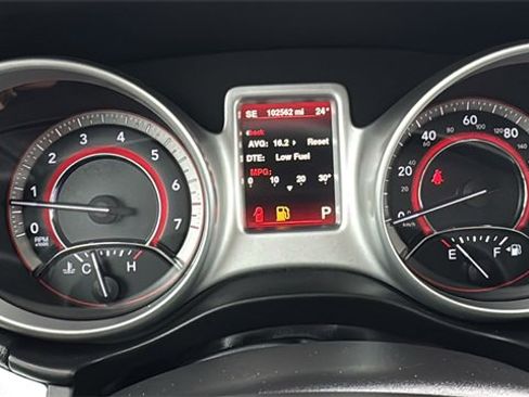 Used 2016 Dodge Journey R/T w/ Driver Convenience Group image 17