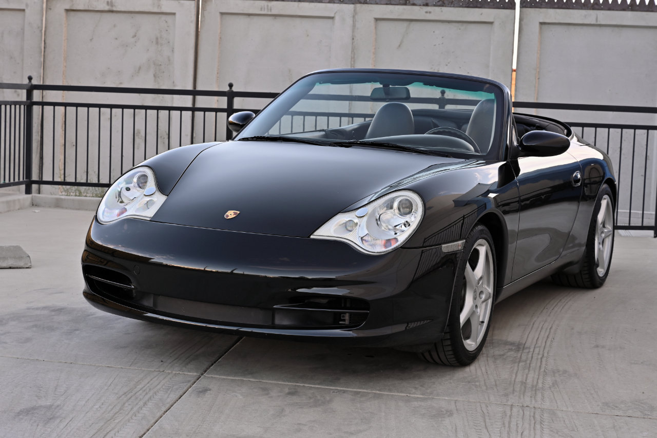 Used 2004 Porsche 911 Cabriolet image 3