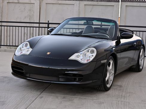 Used 2004 Porsche 911 Cabriolet image 3