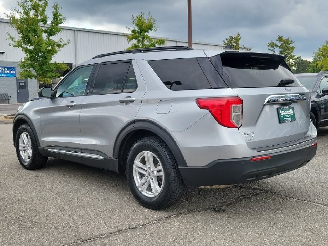 Used 2024 Ford Explorer XLT RWD image 4