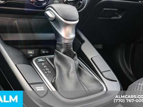 Used 2025 Kia Soul LX w/ LX Technology Package FWD image 43