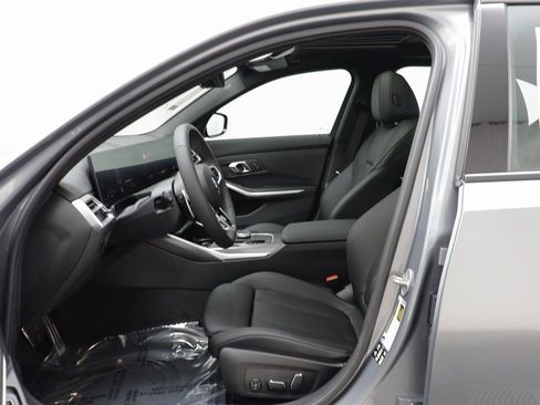 New 2026 BMW 330i xDrive Sedan w/ M Sport Package image 5