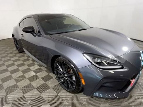 Used 2023 Toyota GR86 Premium w/ ALL Weather Mat Package (TMS) RWD image 13