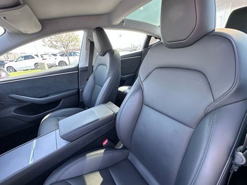 Used 2025 Tesla Model 3 Long Range image 19