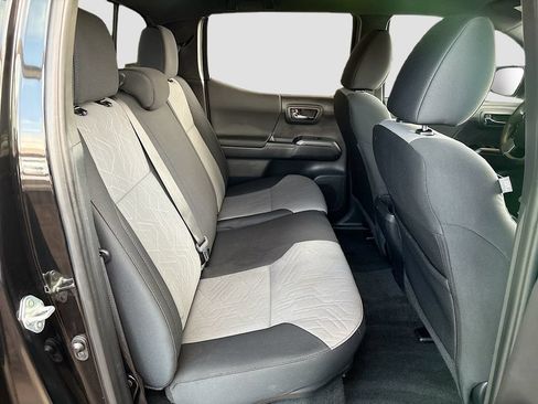 Used 2023 Toyota Tacoma TRD Sport RWD image 21
