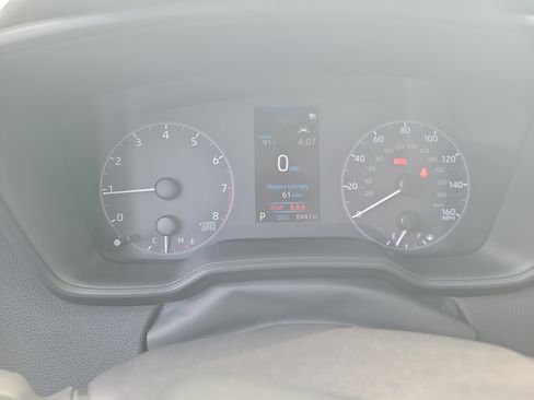 Used 2025 Toyota Corolla LE FWD image 23