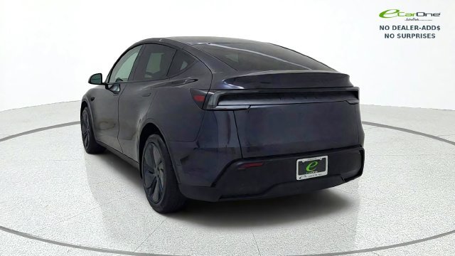Used 2026 Tesla Model Y 2WD image 6