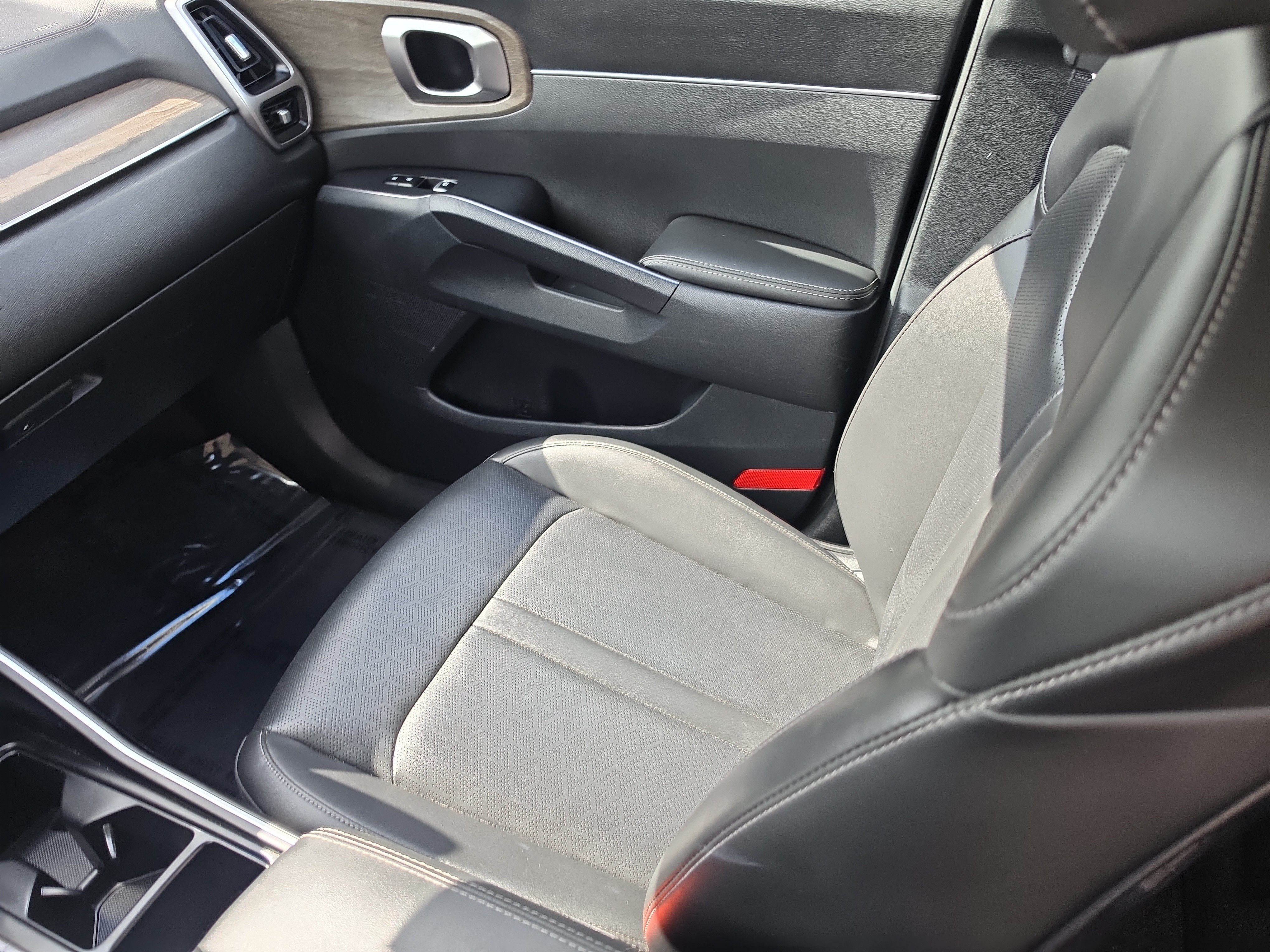 Certified 2023 Kia Sorento S AWD/4WD image 15