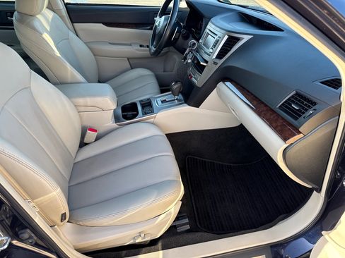 Used 2014 Subaru Legacy 2.5i Limited w/ Moonroof Package image 17