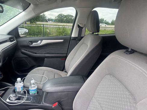 Used 2021 Ford Escape SE FWD image 7