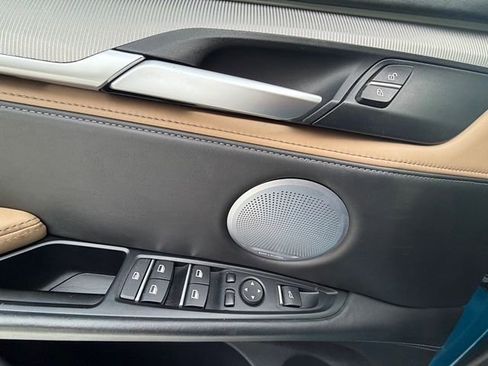 Used 2015 BMW X5 M image 25