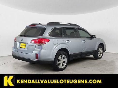 Used 2014 Subaru Outback 2.5i Premium AWD/4WD image 5