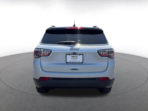 Used 2025 Jeep Compass Limited AWD/4WD image 12