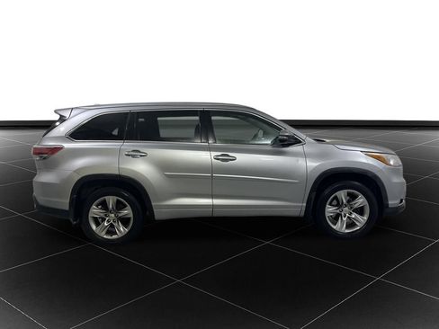 Used 2015 Toyota Highlander Limited Platinum image 6