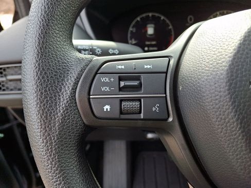 Certified 2026 Honda HR-V LX image 22