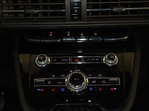Used 2022 Lincoln Corsair FWD w/ Equipment Group 101A image 28