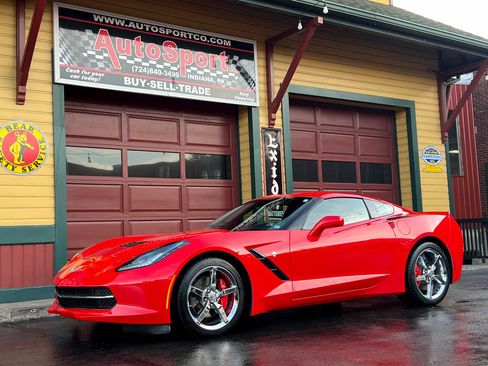 Used 2014 Chevrolet Corvette Stingray Coupe w/ 2LT Preferred Equipment Group image 12