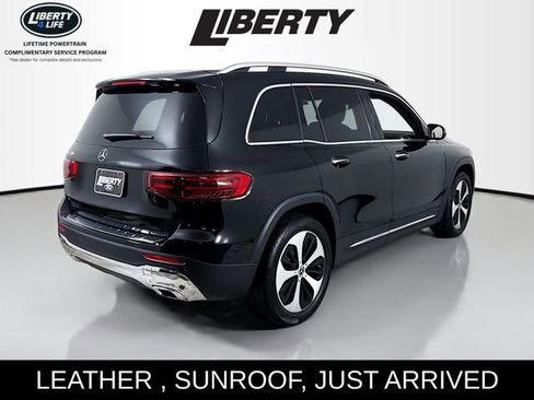 Used 2025 Mercedes-Benz GLB 250 GLB 250 w/ Exclusive Package image 7