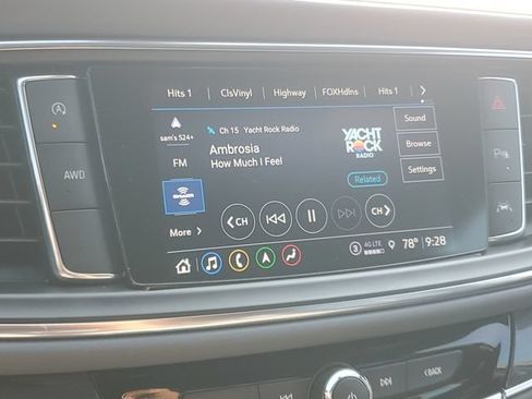 Used 2023 Buick Enclave Premium AWD/4WD image 26