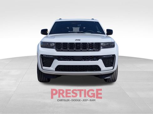 New 2026 Jeep Grand Cherokee L Limited AWD/4WD image 2