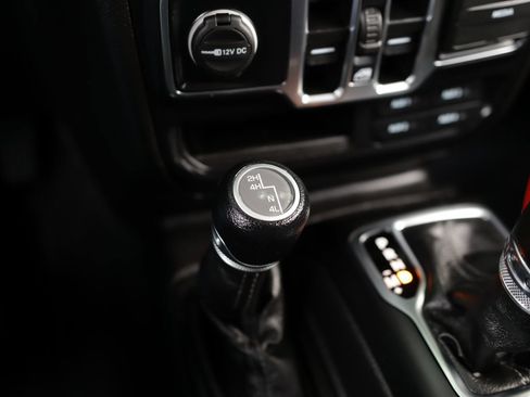 Used 2024 Jeep Gladiator Sport AWD/4WD image 20