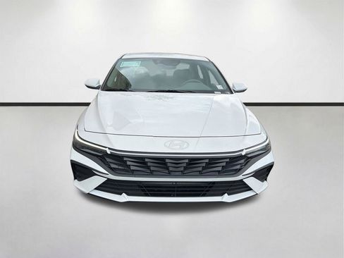 New 2026 Hyundai Elantra SE FWD image 8