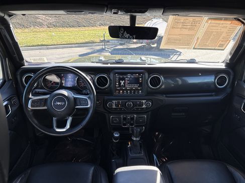 Certified 2022 Jeep Wrangler Unlimited Sahara image 20