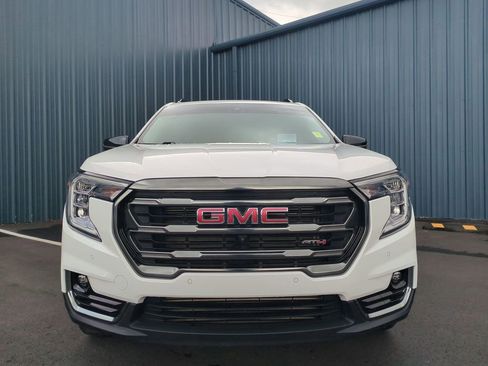 Used 2023 GMC Terrain AT4 w/ Infotainment Package II AWD/4WD image 2