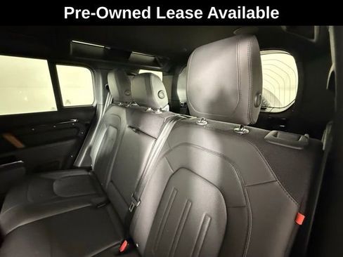 Used 2023 Land Rover Defender 110 X image 31
