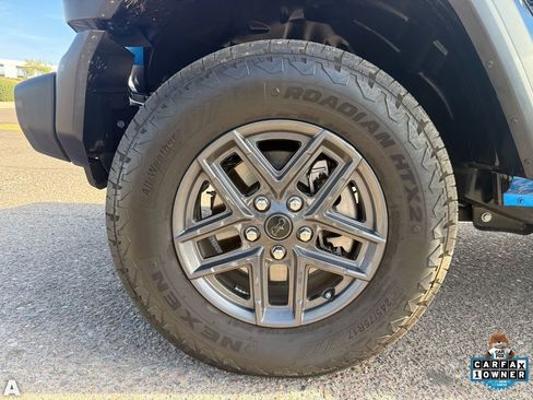 Certified 2025 Jeep Wrangler Sport S image 10