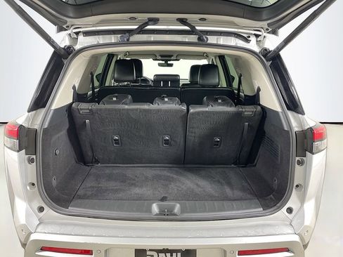 Used 2025 Nissan Pathfinder SL image 28