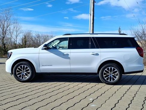 Used 2025 Ford Expedition Max Platinum image 2