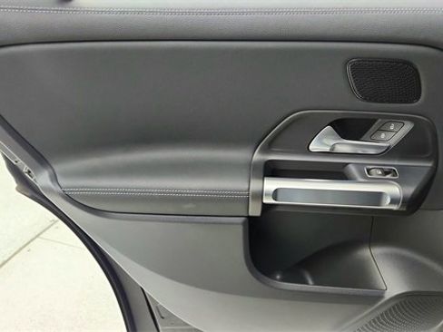 Used 2024 Mercedes-Benz EQB 250+ w/ Driver Assistance Package image 31